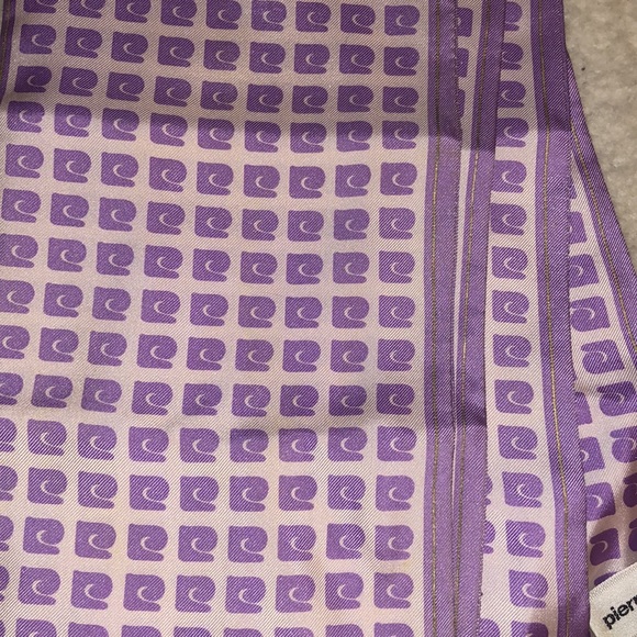 Pierre Cardin Vintage Logo Scarf in Lavender and Cream Print - Picture 3 of 5